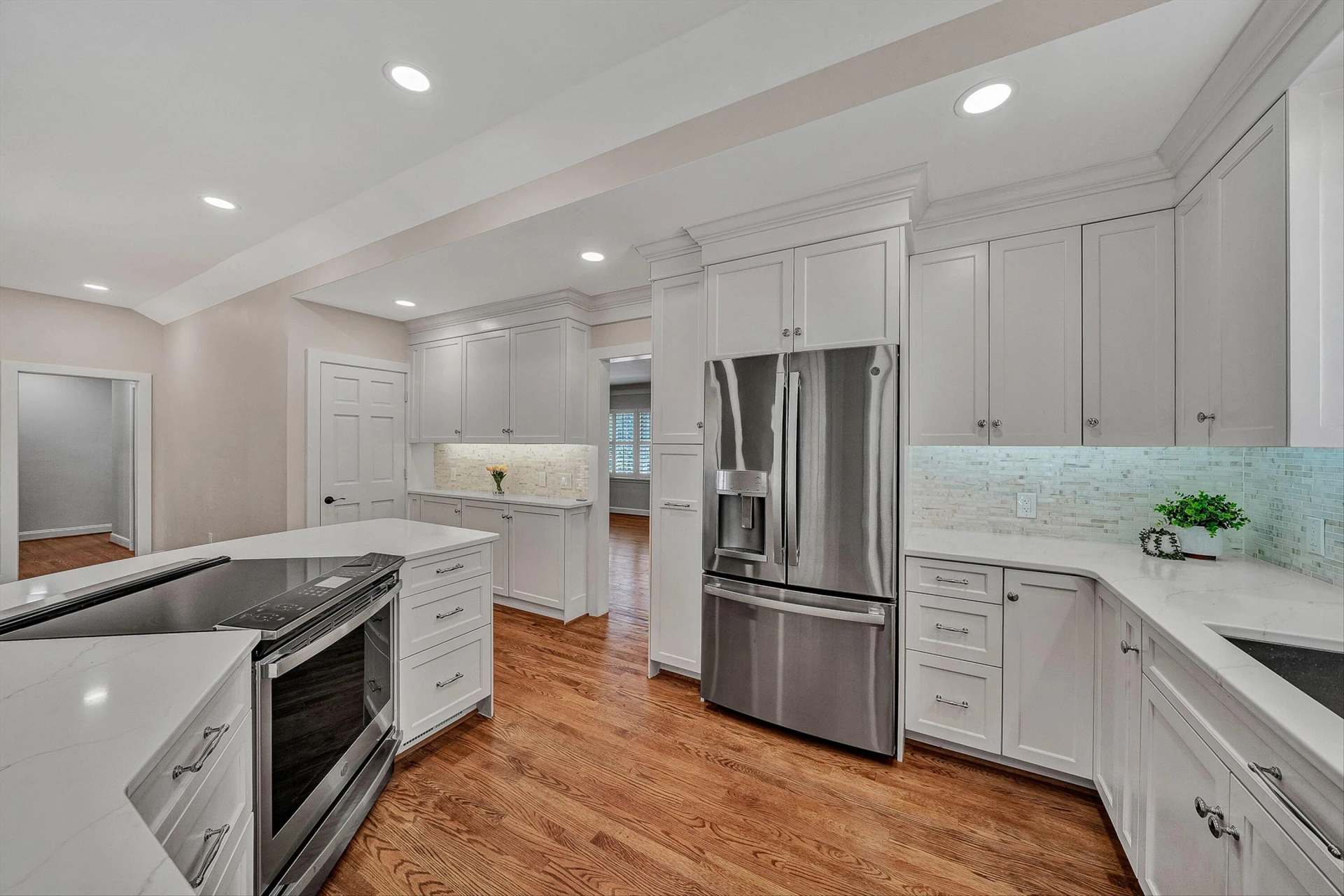 502 Cassell LN - Photo 17