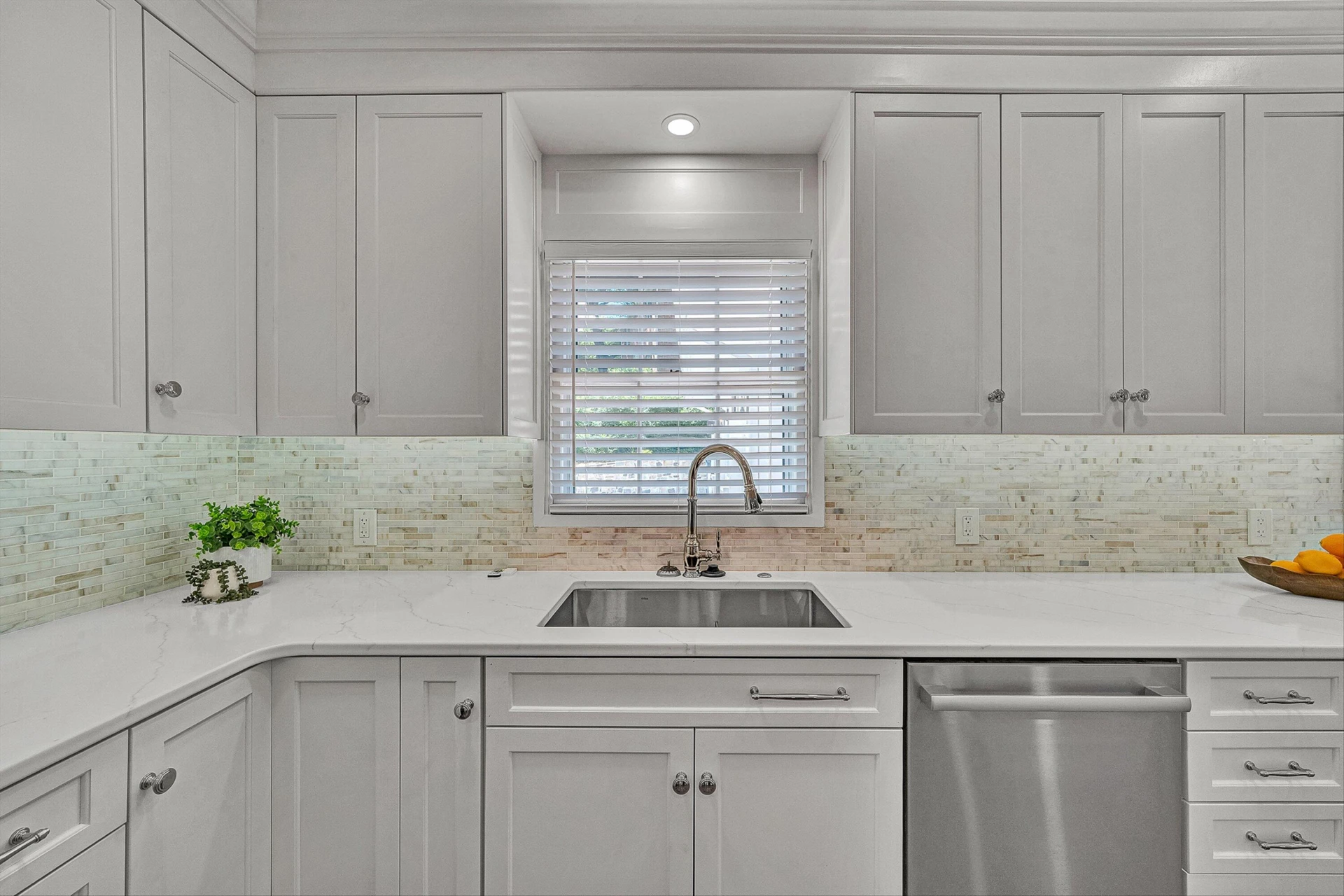 502 Cassell LN - Photo 19