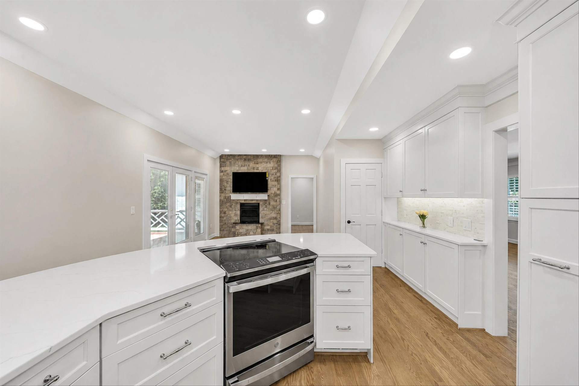 502 Cassell LN - Photo 21