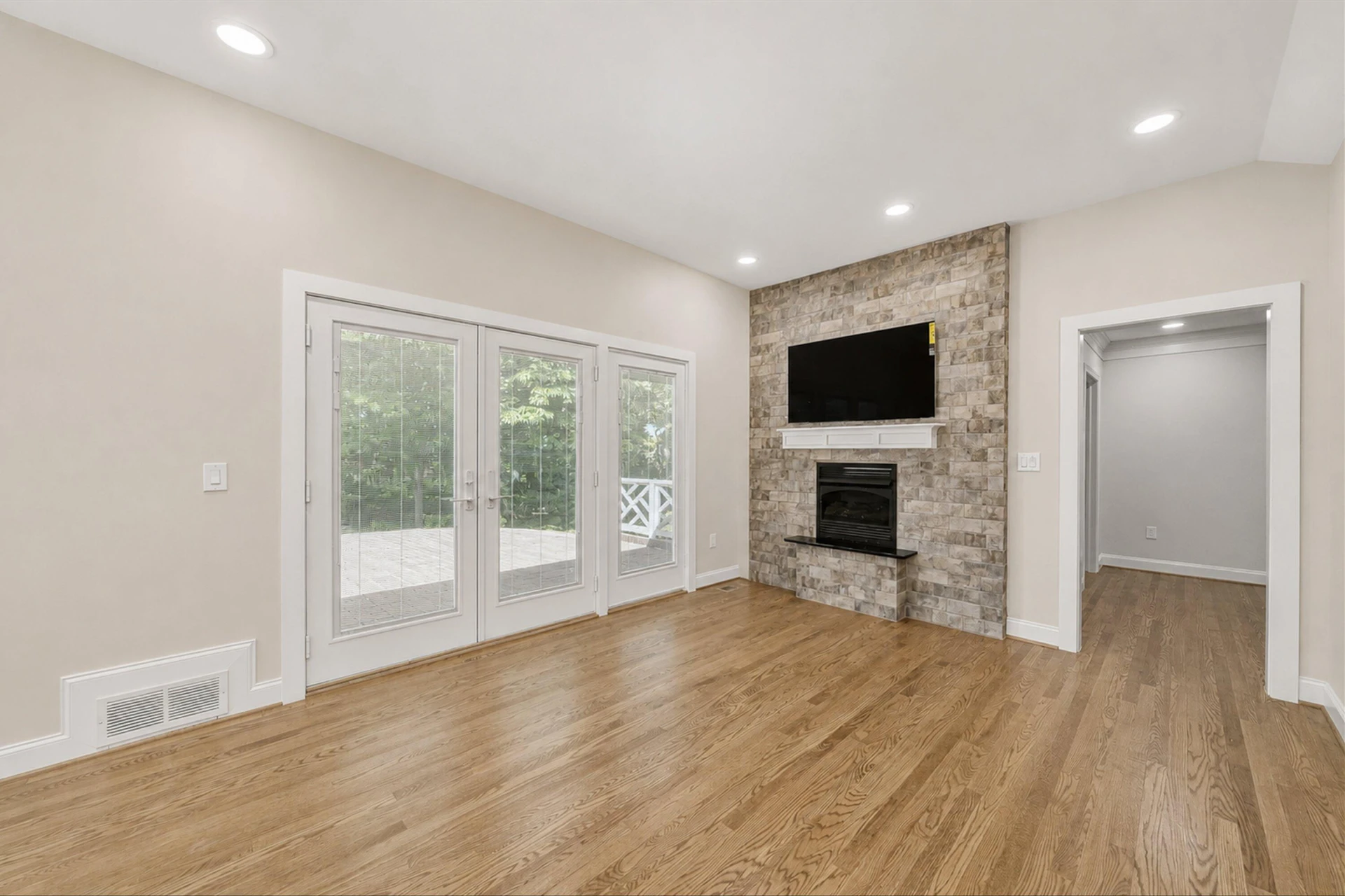 502 Cassell LN - Photo 22