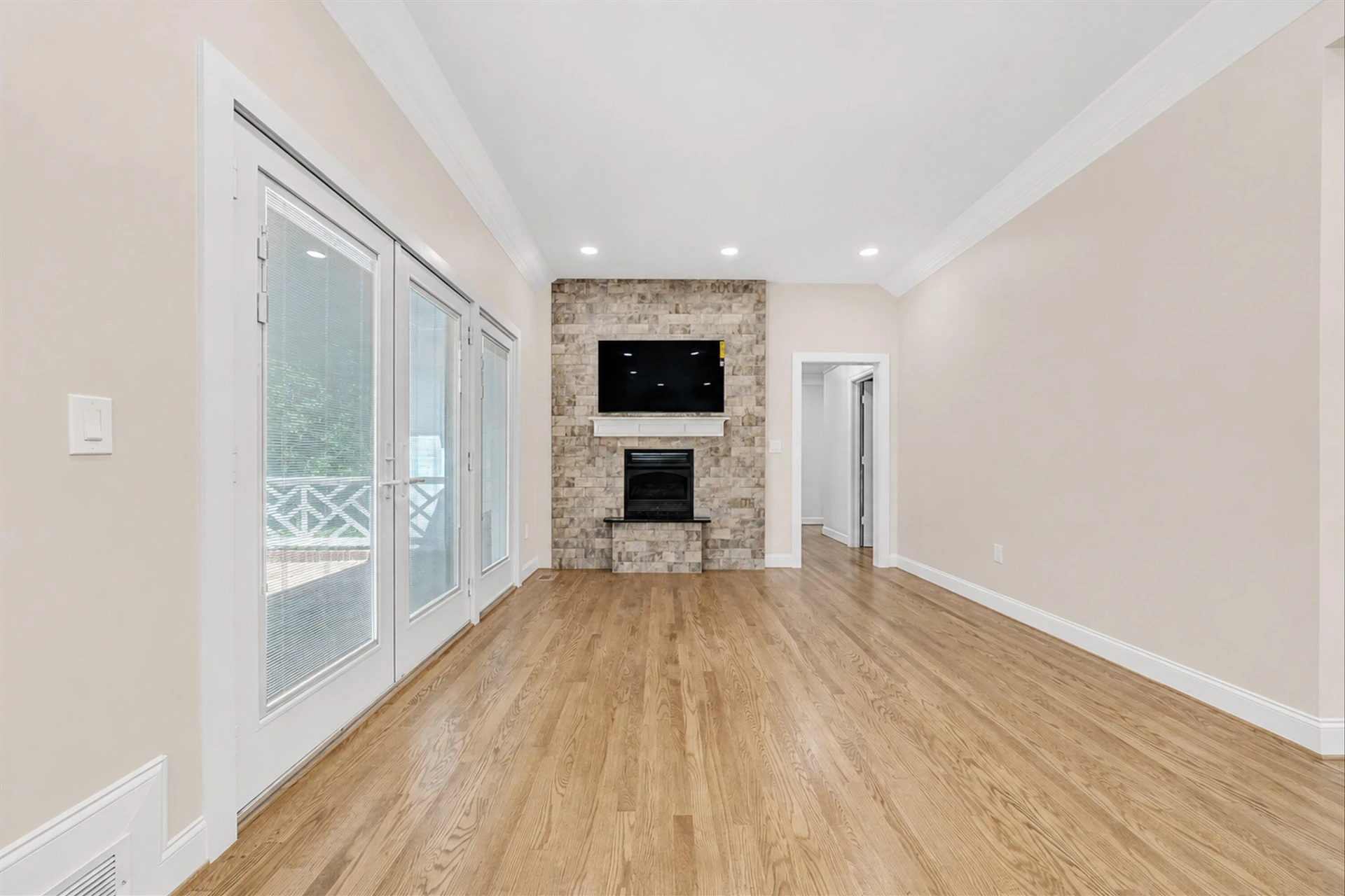 502 Cassell LN - Photo 23