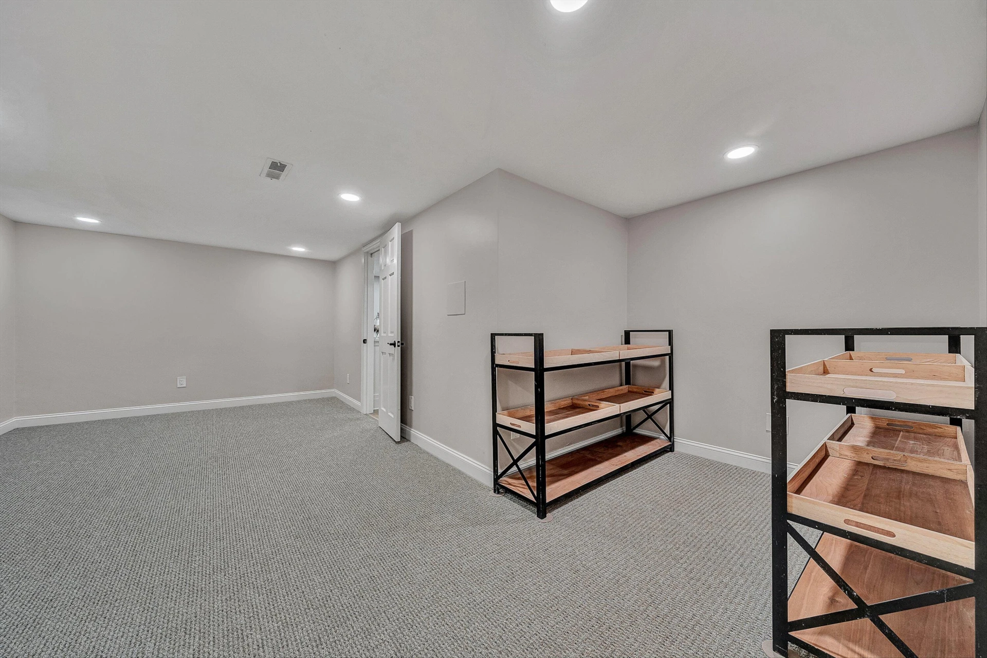 502 Cassell LN - Photo 44