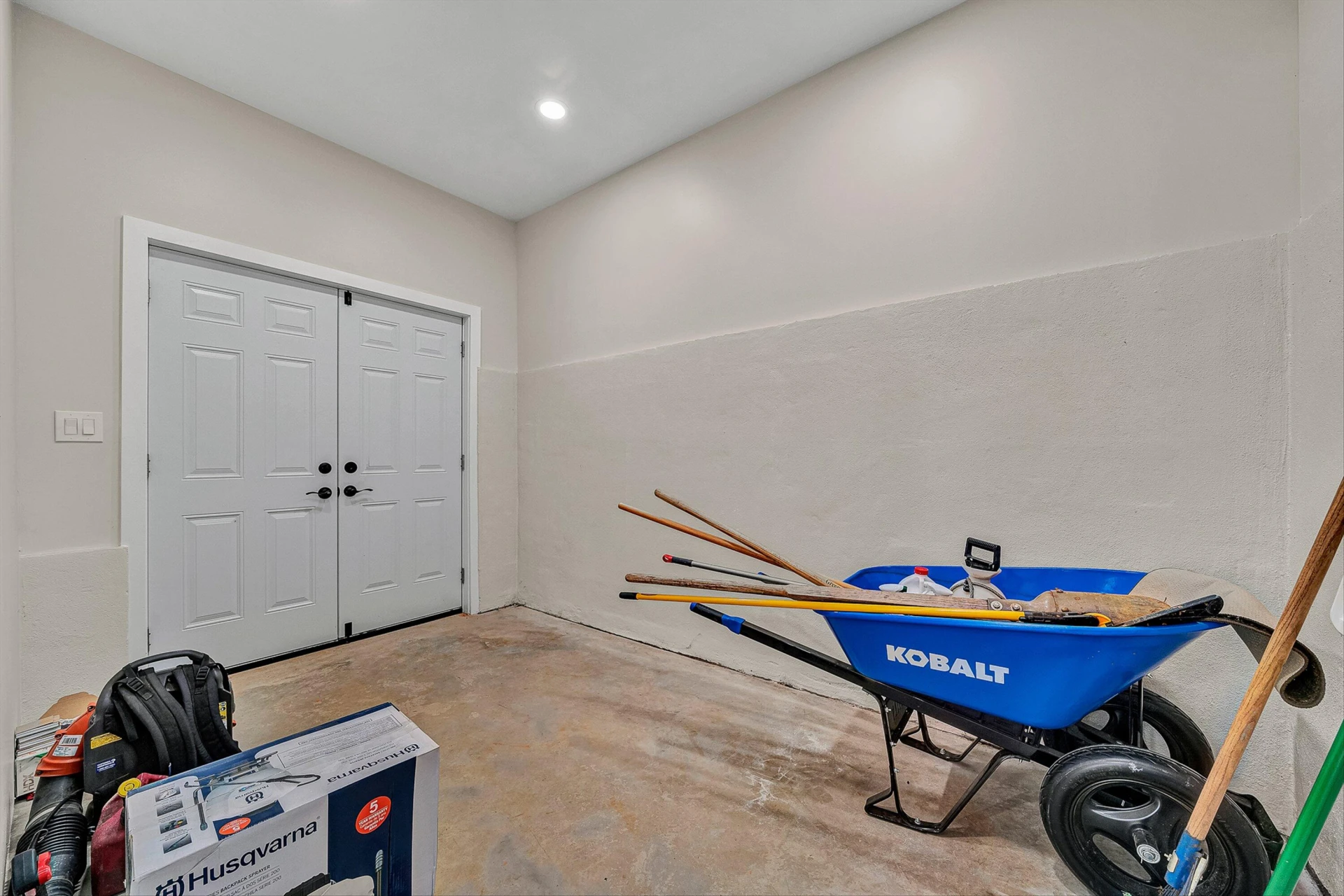 502 Cassell LN - Photo 59