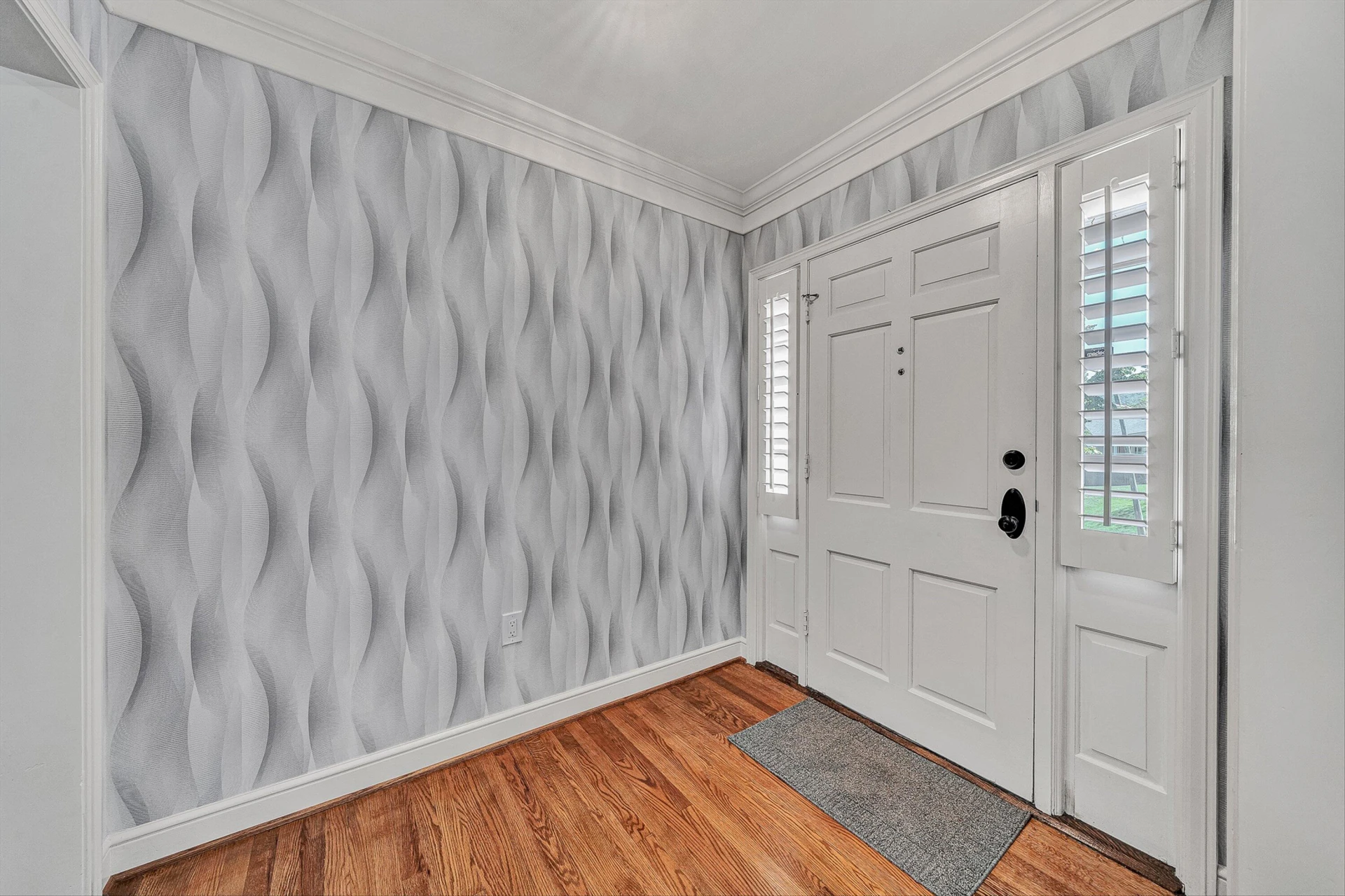 502 Cassell LN - Photo 9