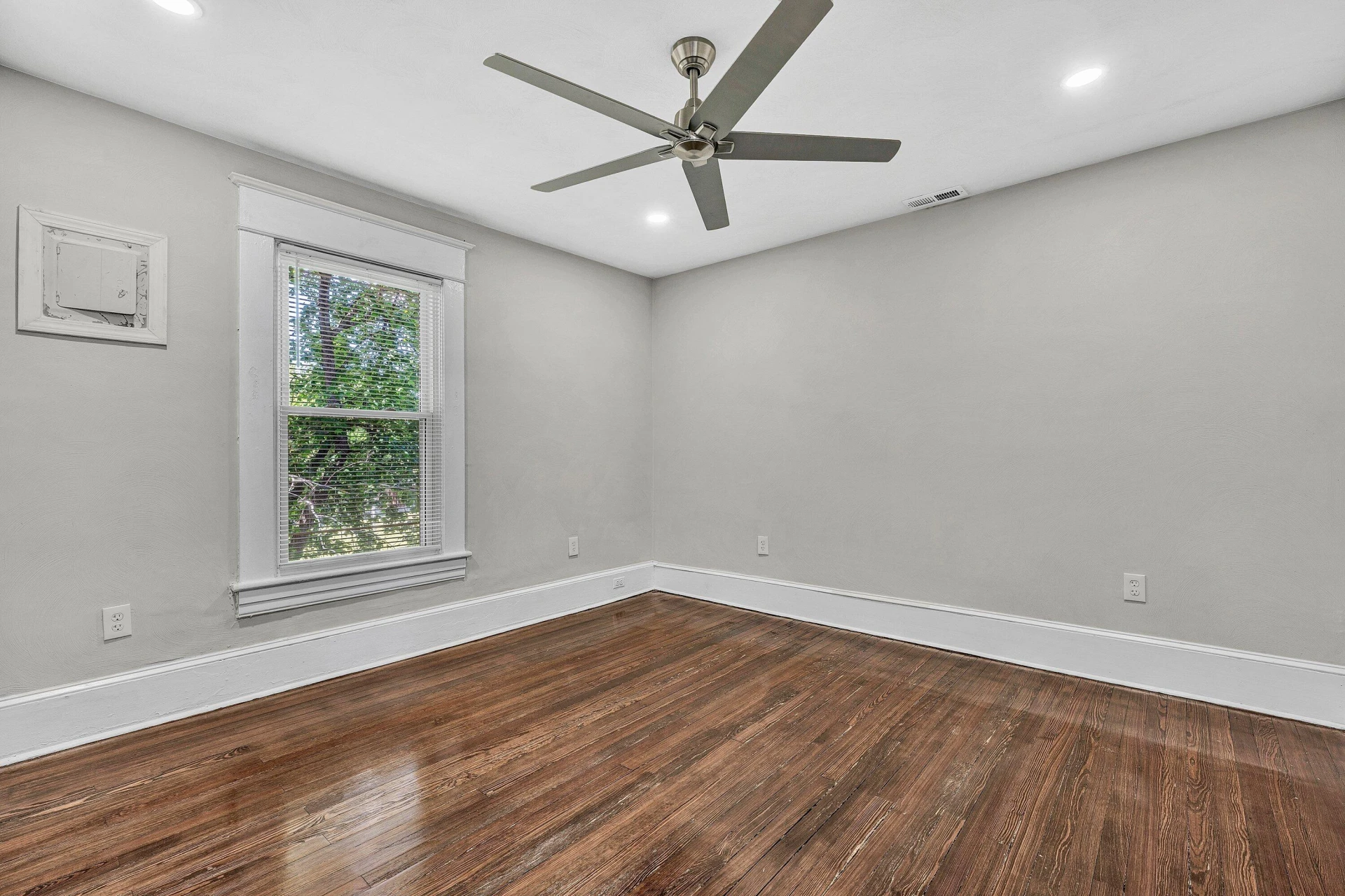 2201 Orange AVE NW - Photo 22