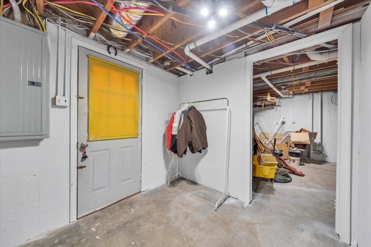 2534 Pinecrest DR - Photo 39