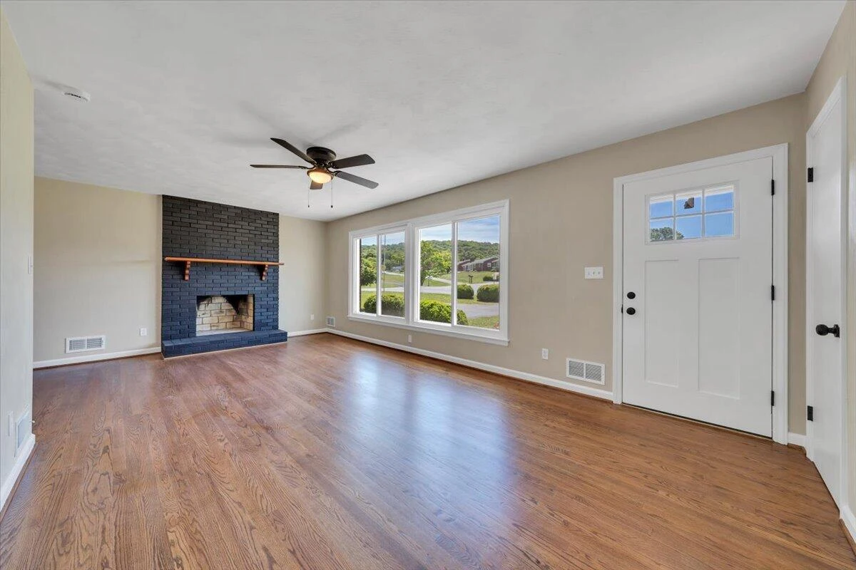 2534 Pinecrest DR - Photo 7