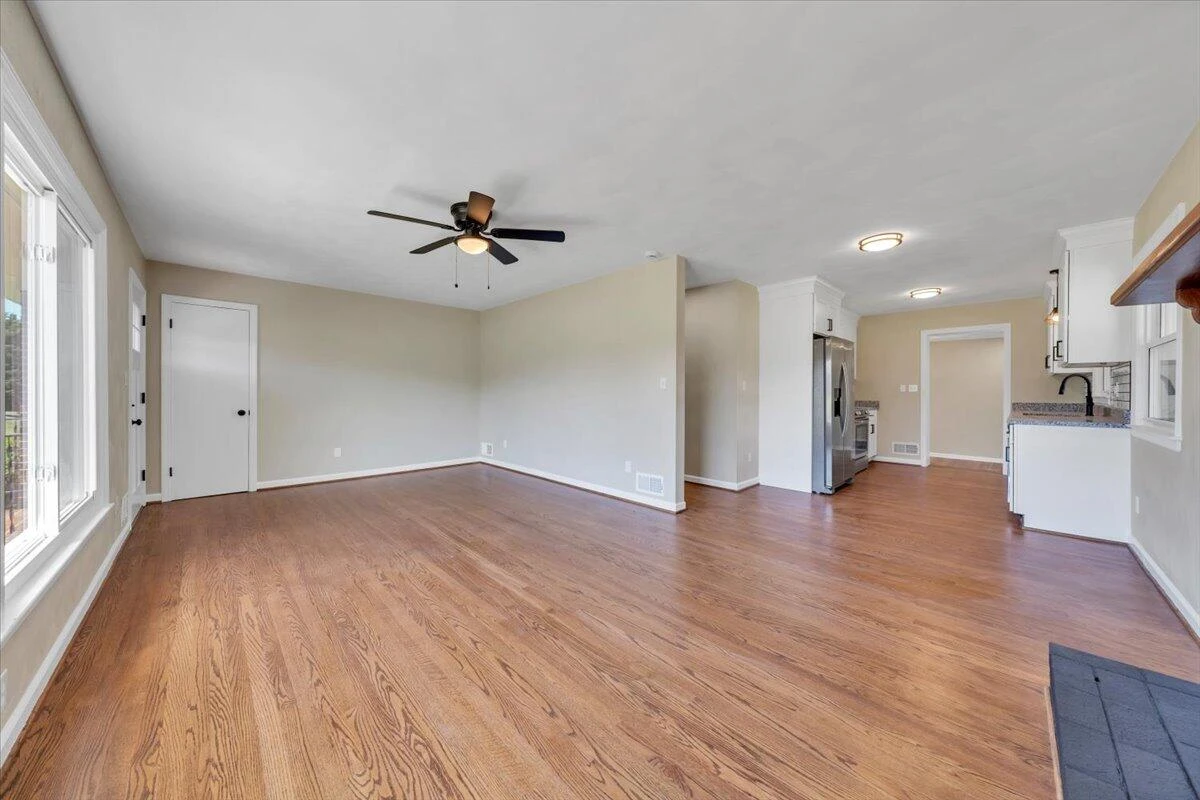 2534 Pinecrest DR - Photo 10