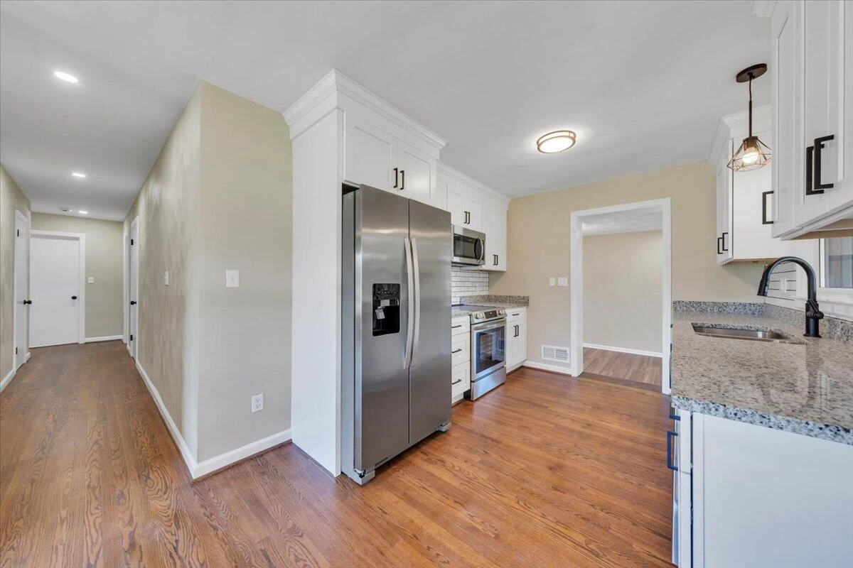 2534 Pinecrest DR - Photo 11