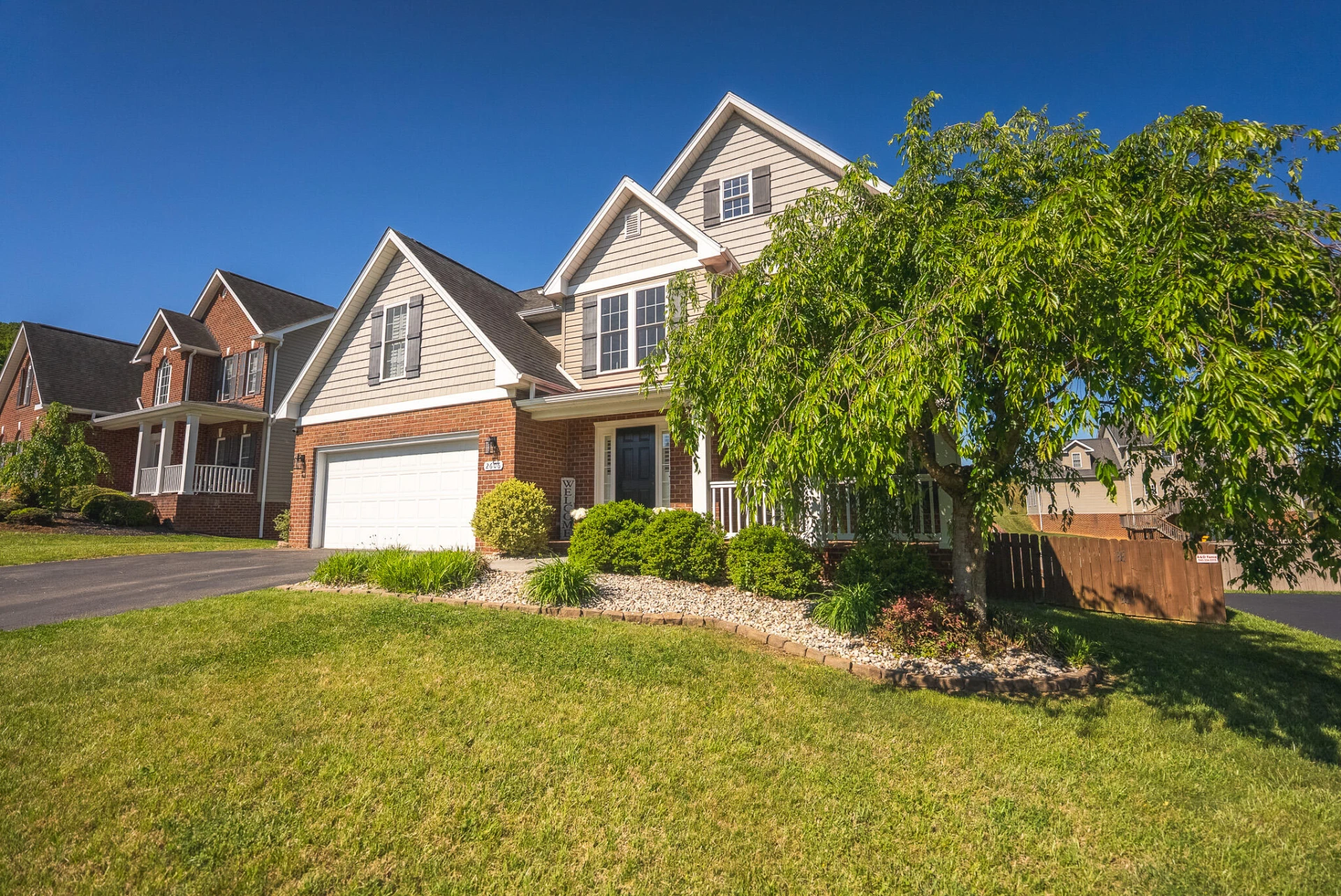 2606 Woods Meadow LN - Photo 4