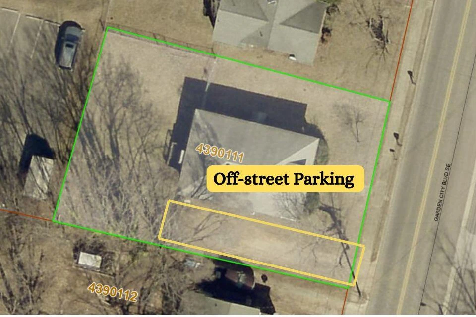 3417 Garden City BLVD - Photo 3