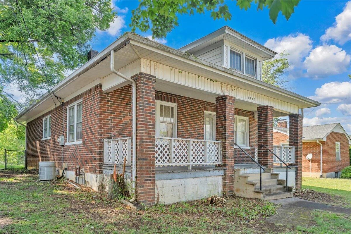 3417 Garden City BLVD - Photo 4