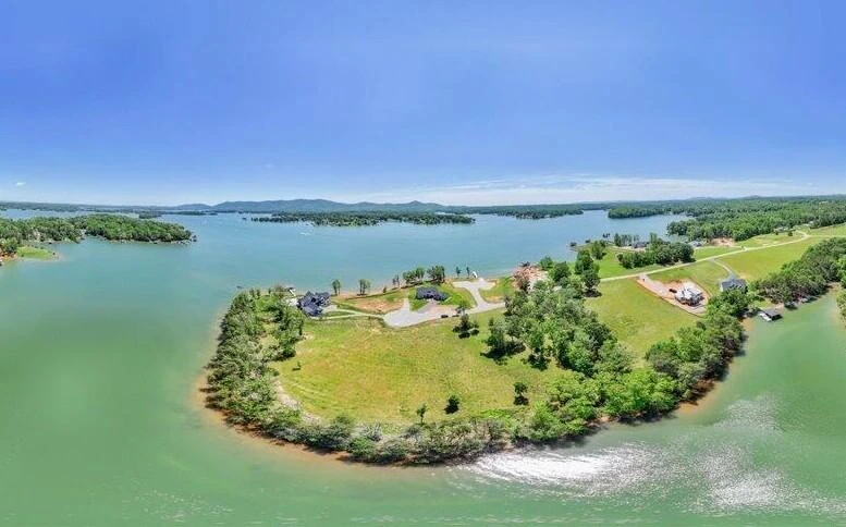 389 Hyannis - Photo 4