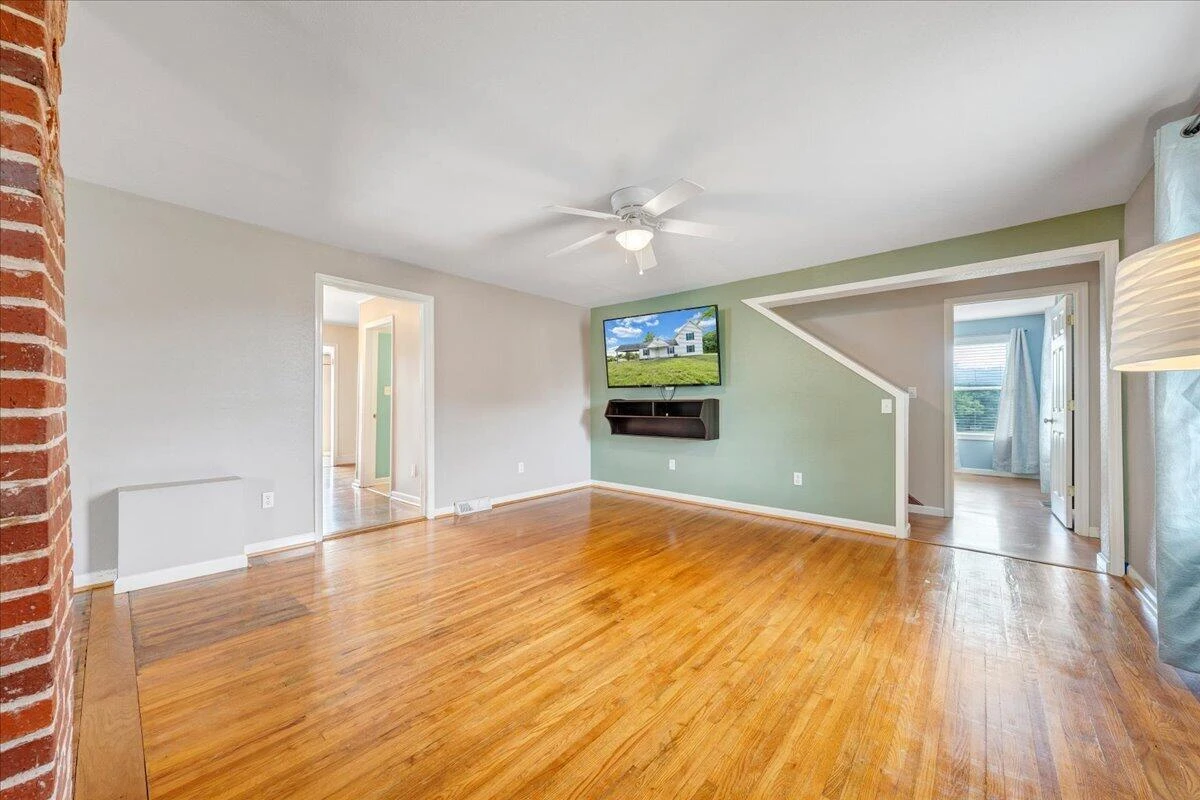 193 Simmons Creek RD - Photo 16