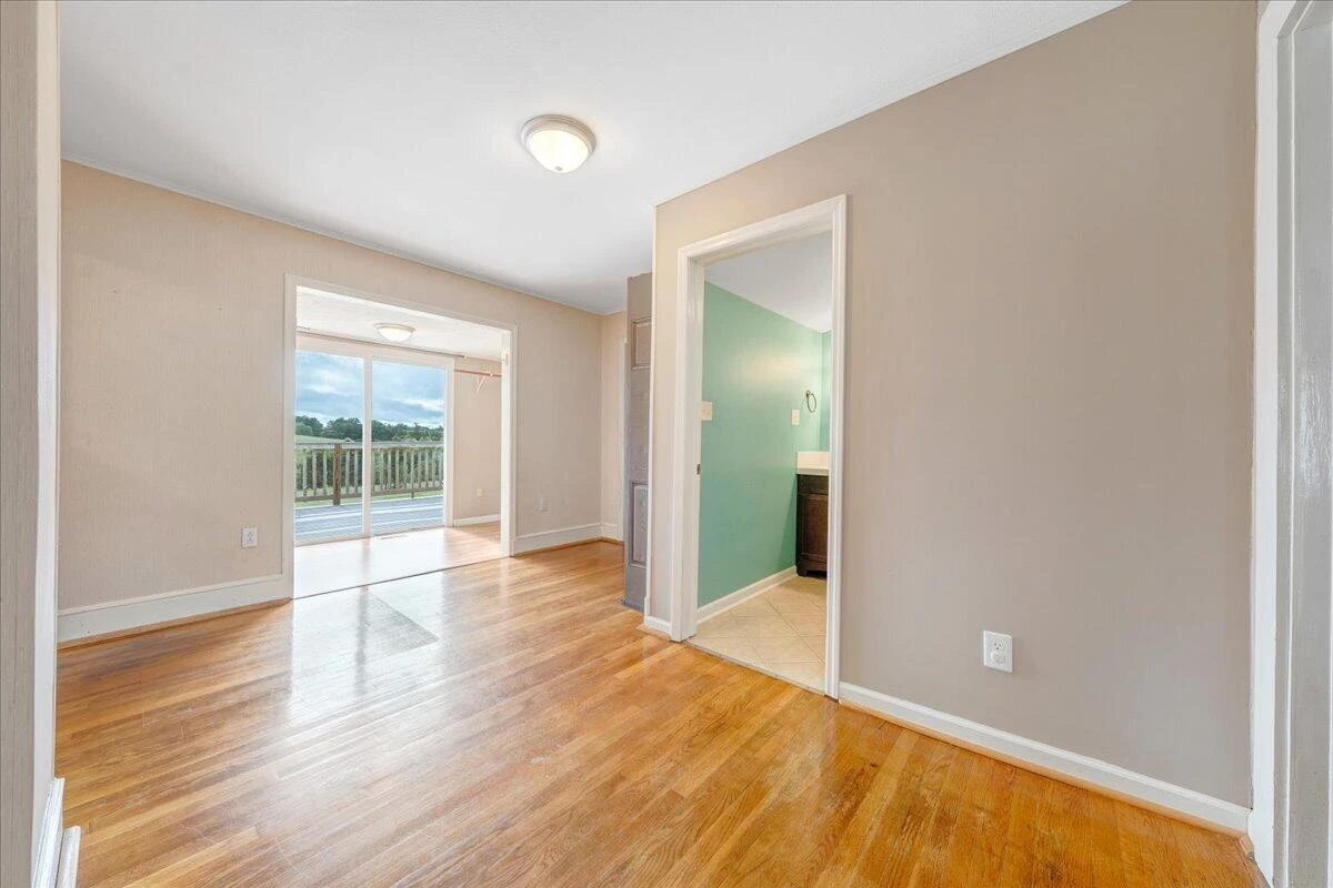 193 Simmons Creek RD - Photo 17
