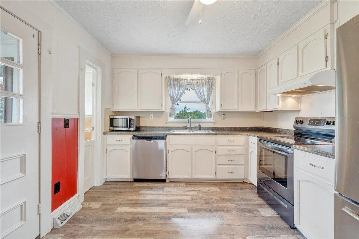 193 Simmons Creek RD - Photo 24