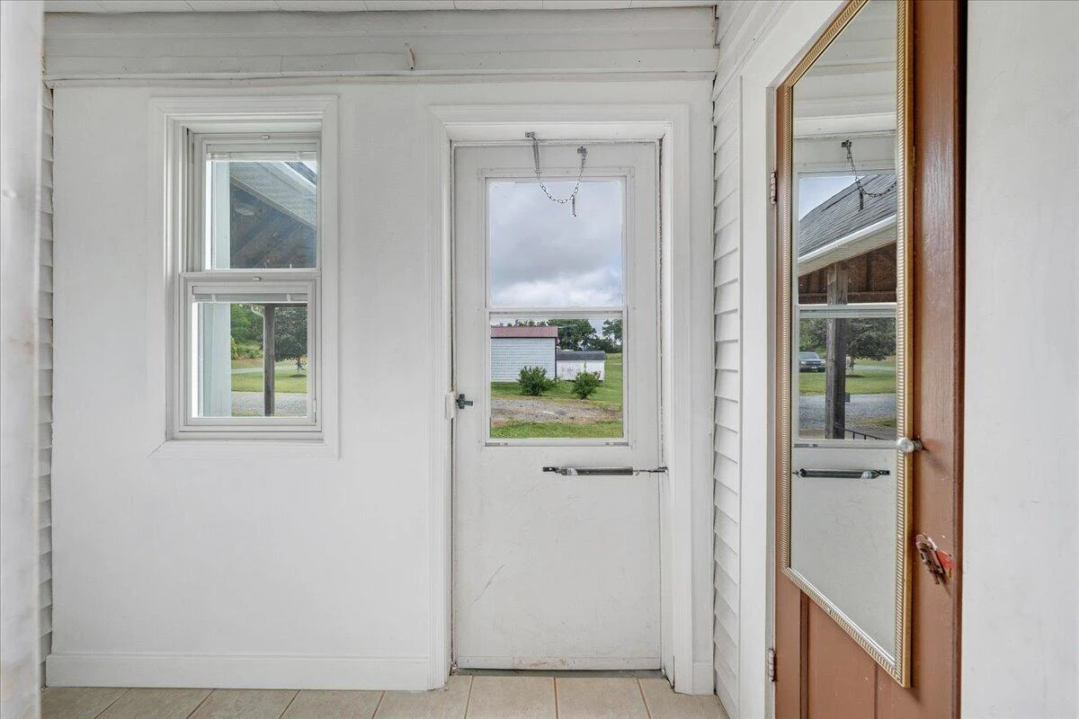 193 Simmons Creek RD - Photo 29