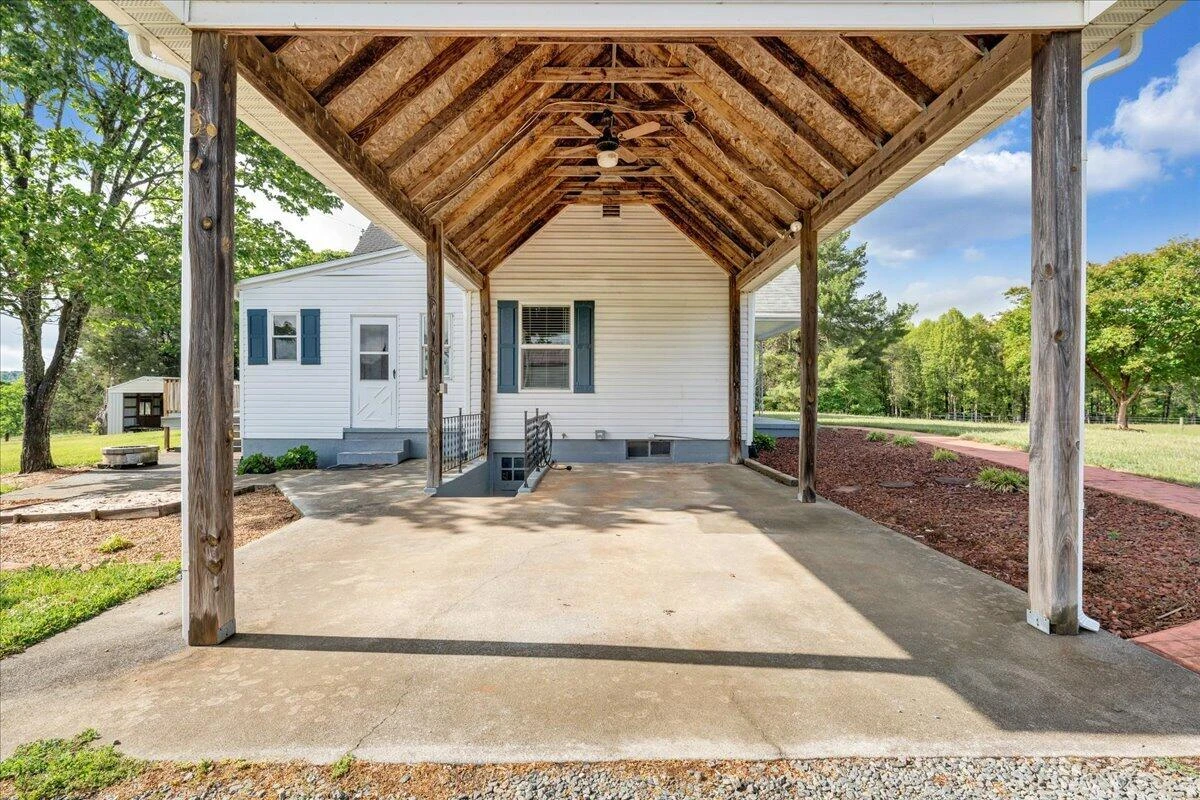 193 Simmons Creek RD - Photo 54