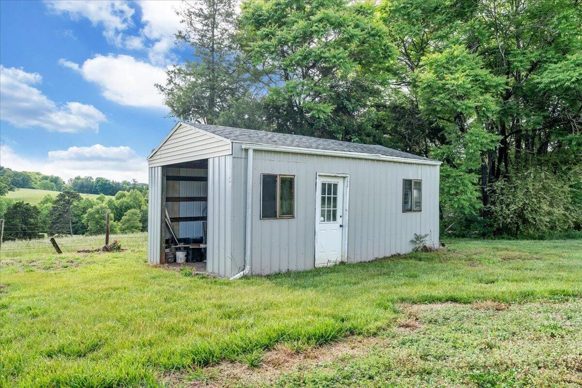 193 Simmons Creek RD - Photo 60