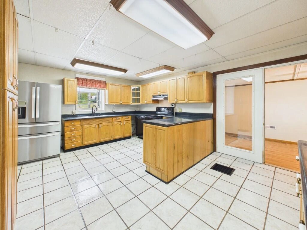 5833 Lyons RD - Photo 26