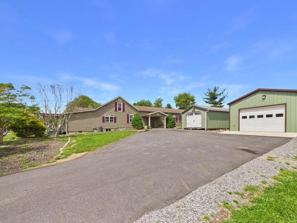 5833 Lyons RD - Photo 61