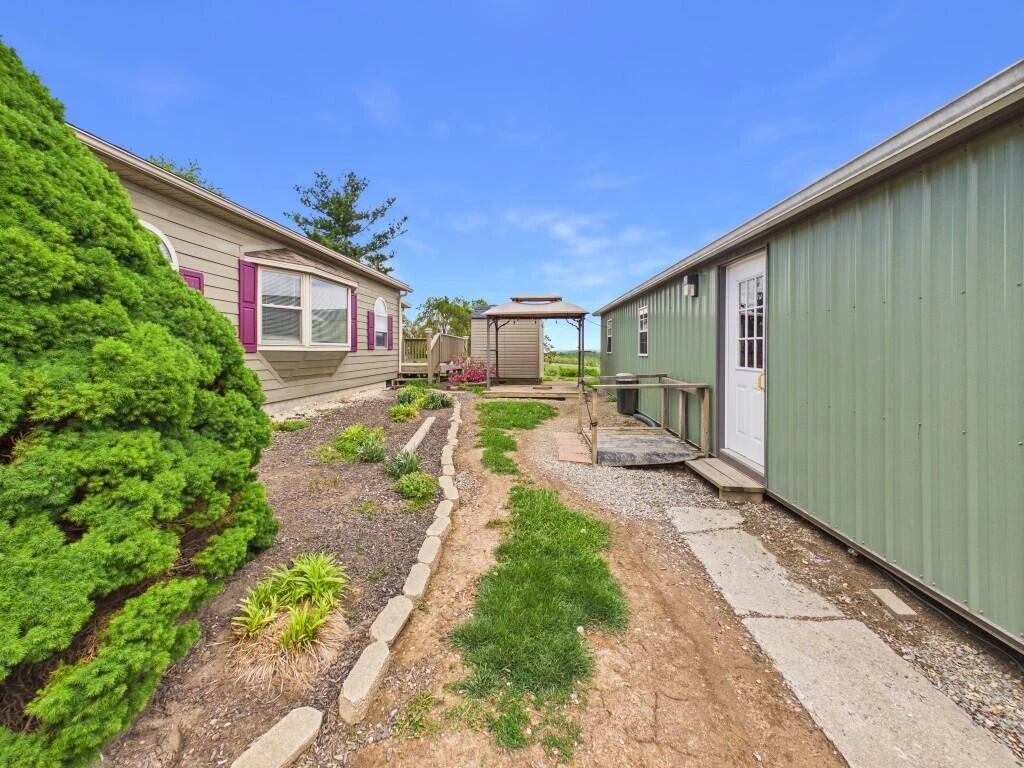 5833 Lyons RD - Photo 9