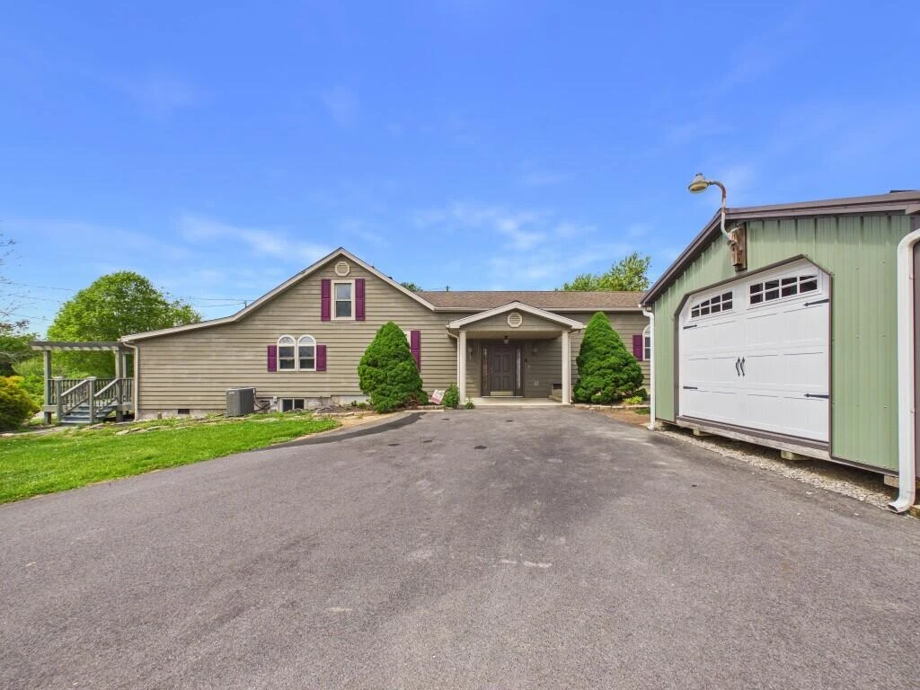 5833 Lyons RD - Photo 64
