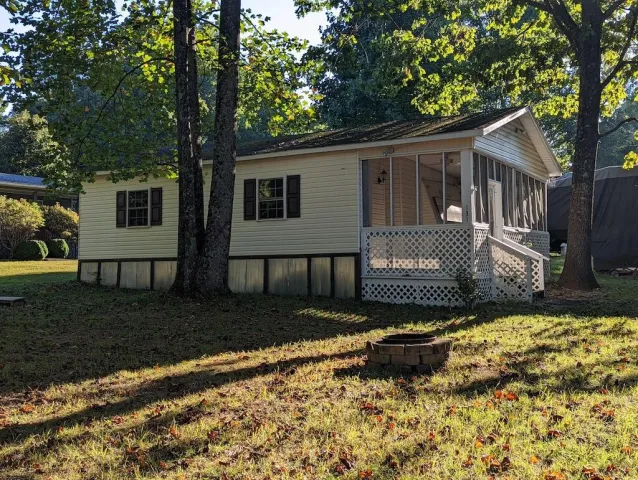 131 Terry LN, Copper Hill, VA, 24079
