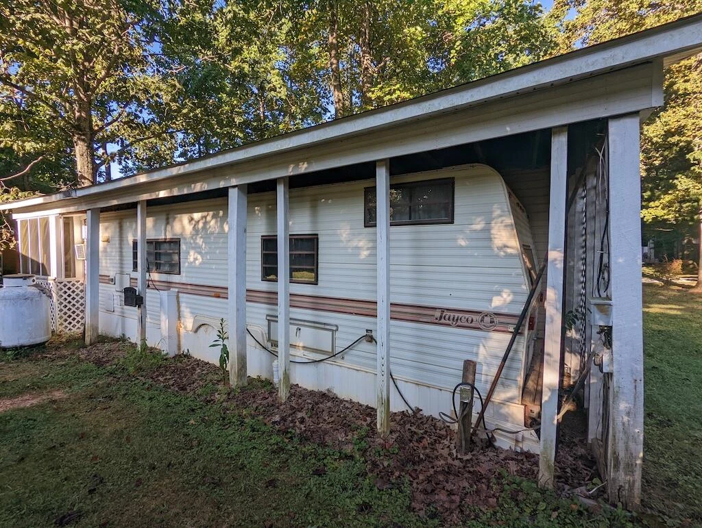 131 Terry LN - Photo 6