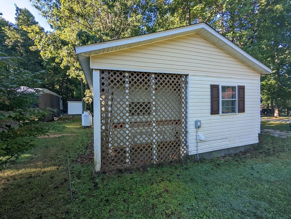 131 Terry LN - Photo 7