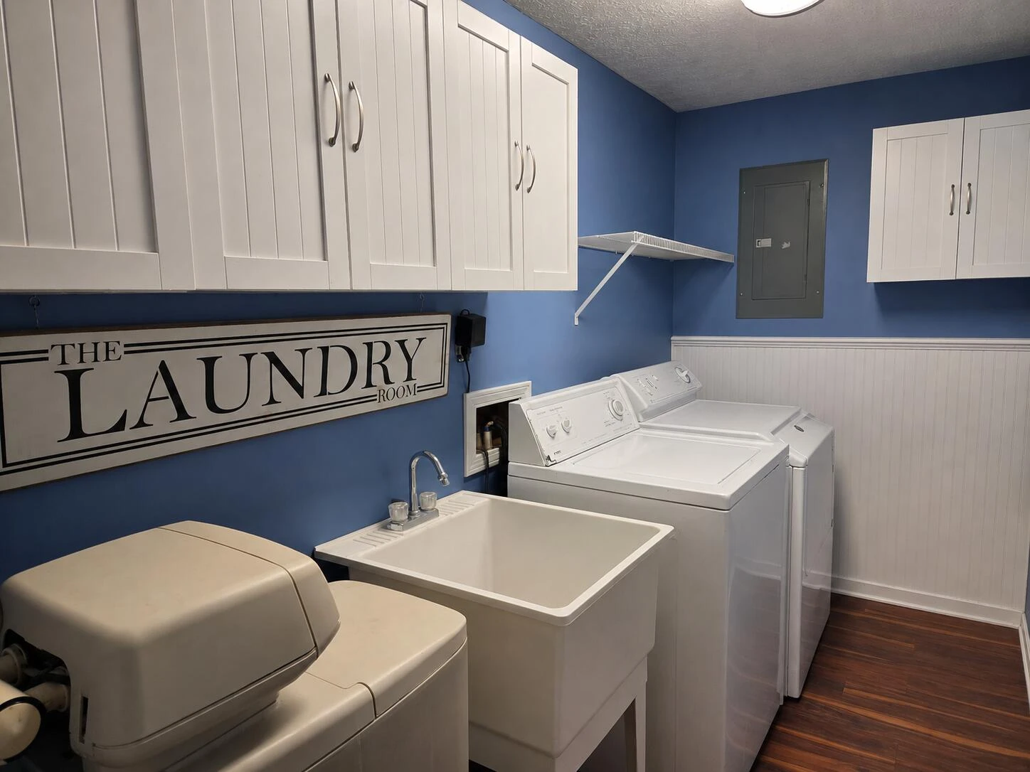 7498 James WAY - Photo 17
