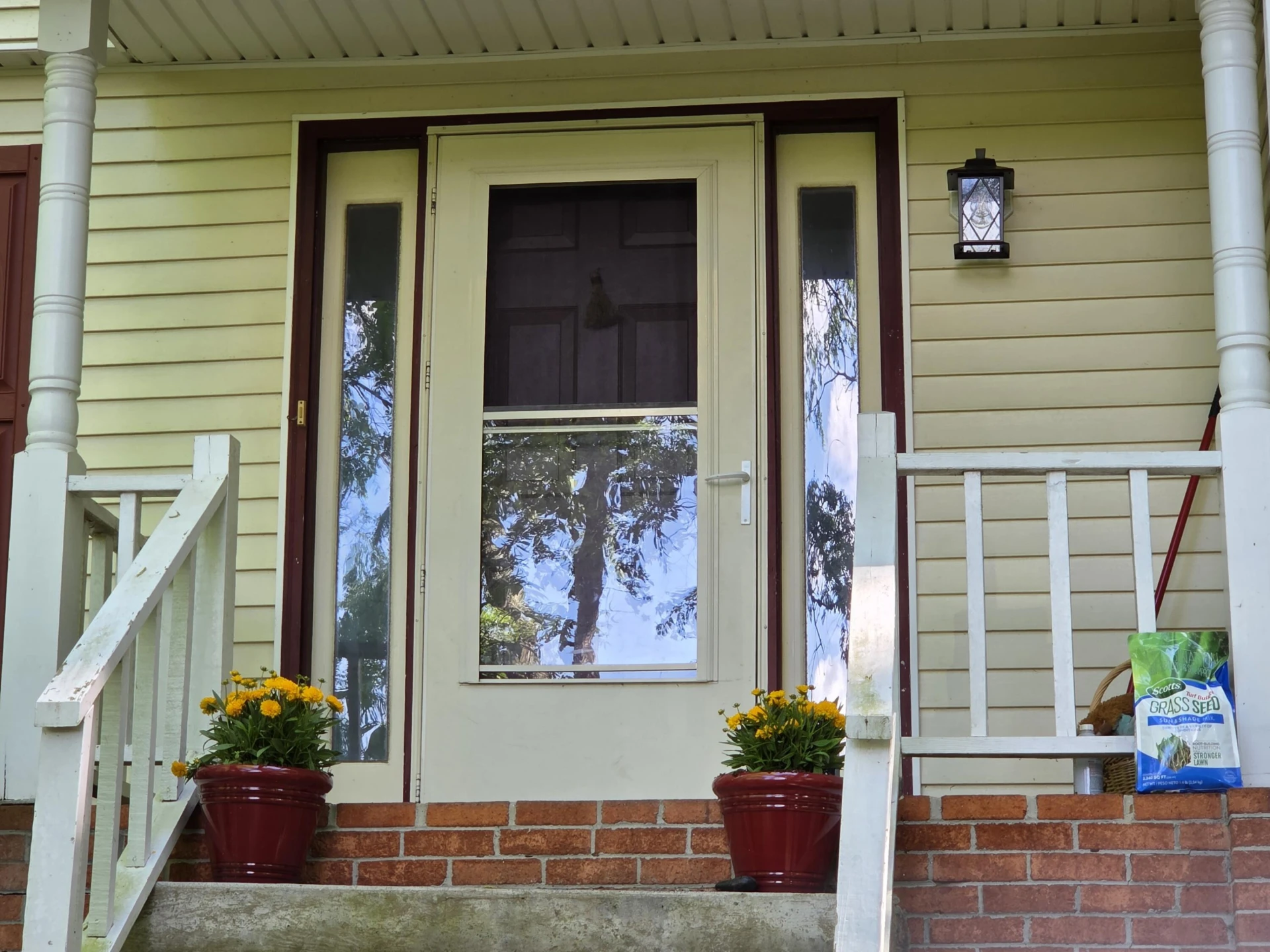 7498 James WAY - Photo 2