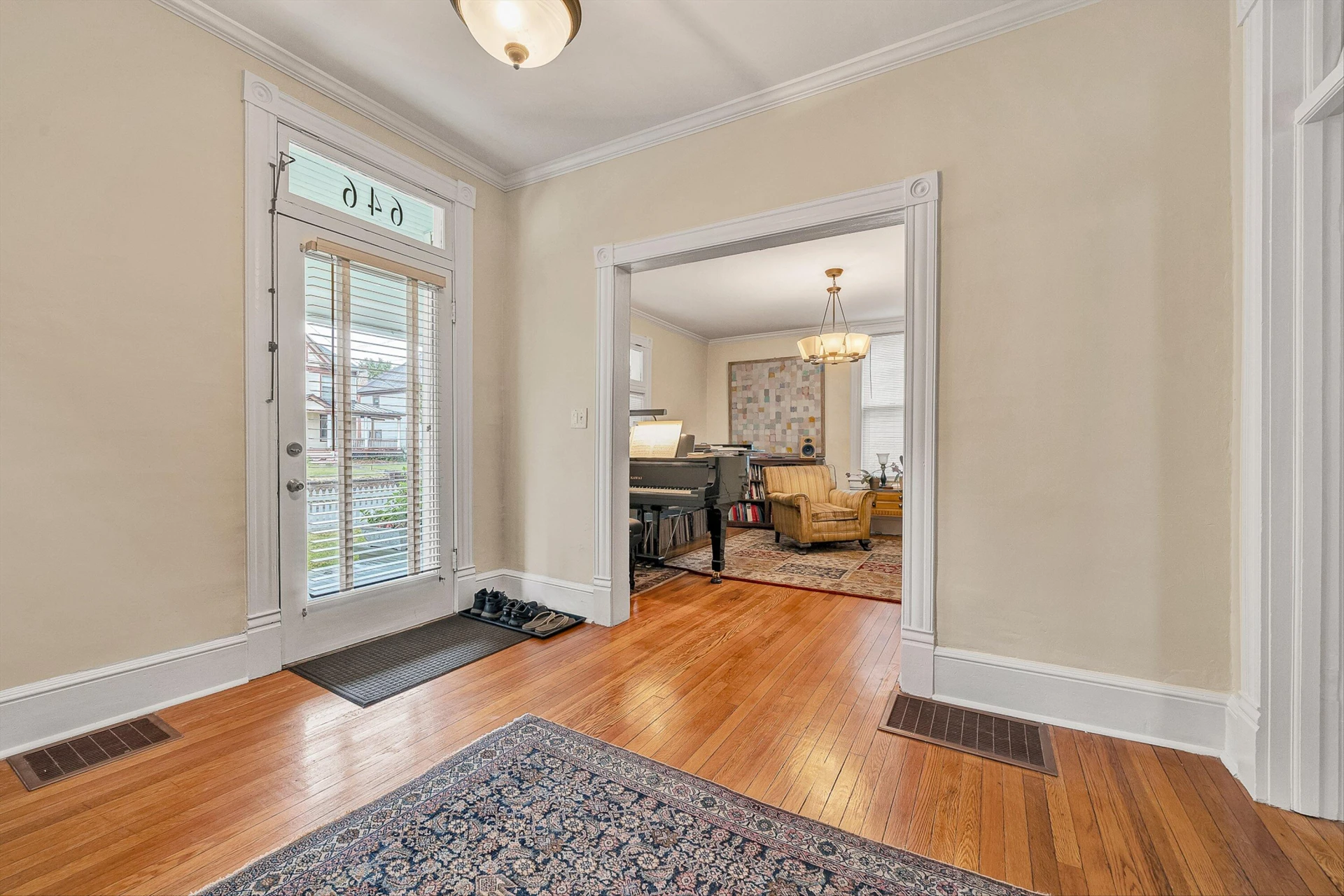646 Elm AVE - Photo 13
