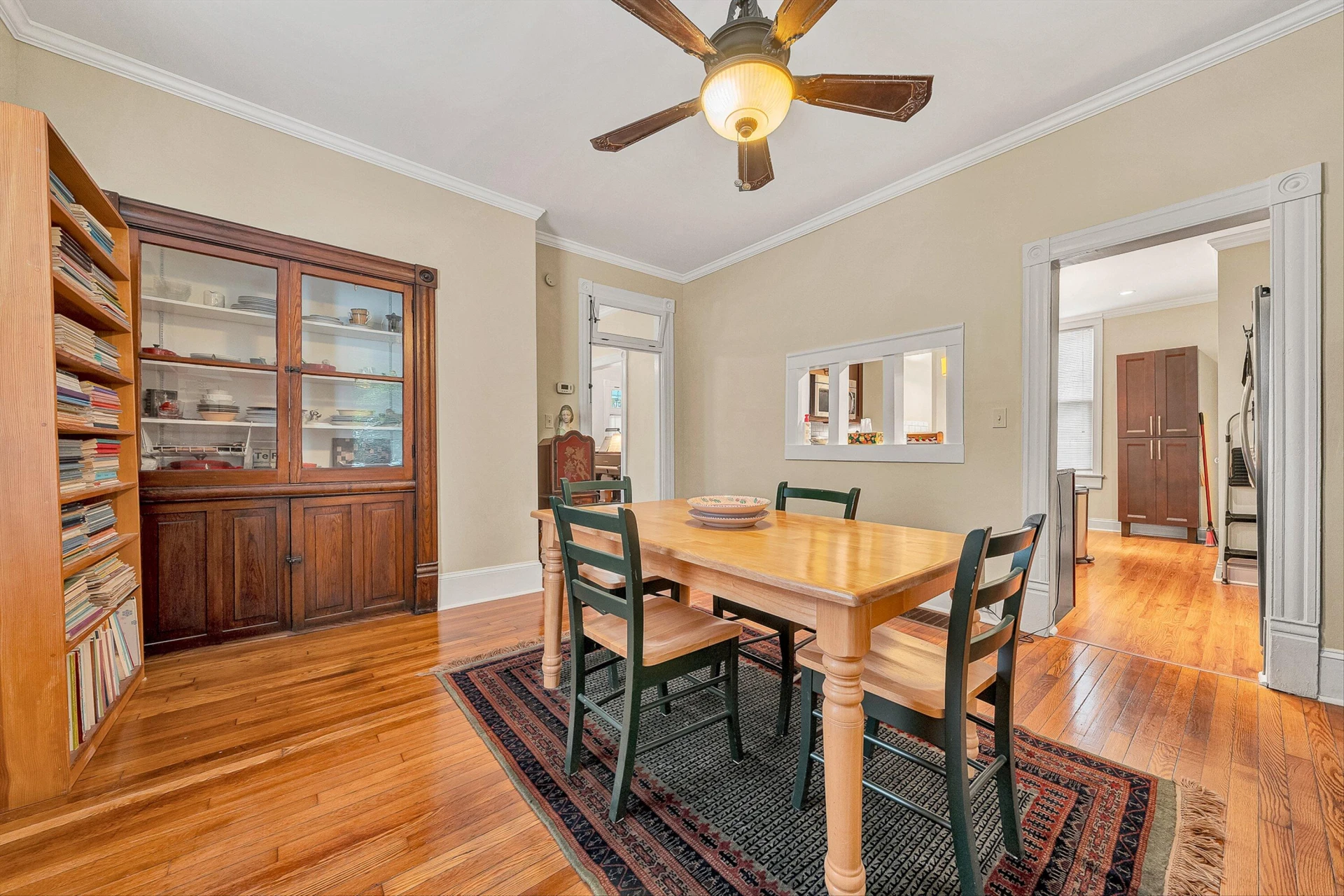 646 Elm AVE - Photo 19