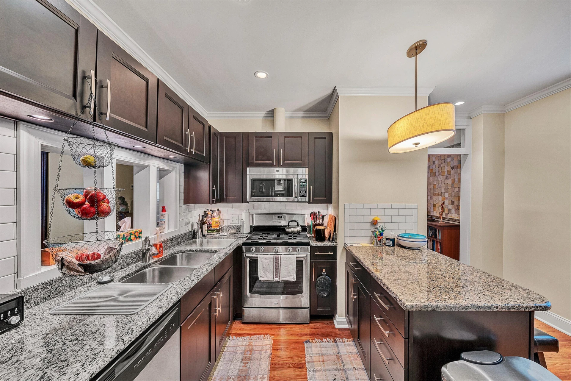 646 Elm AVE - Photo 22