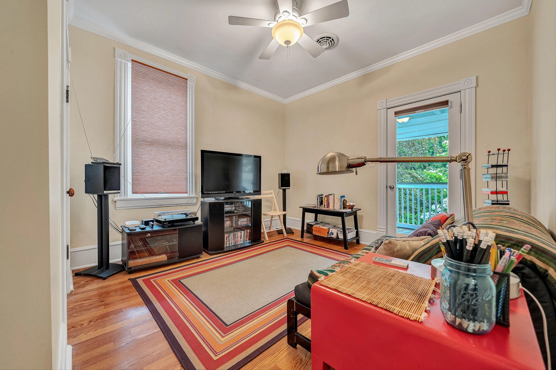 646 Elm AVE - Photo 32