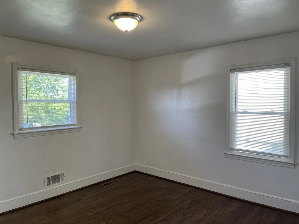 2545 Denniston AVE - Photo 17