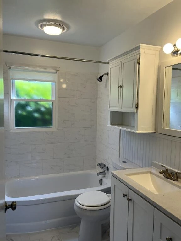 2545 Denniston AVE - Photo 5