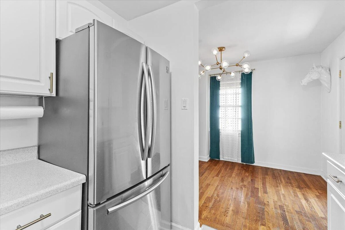 2529 Derwent DR - Photo 18