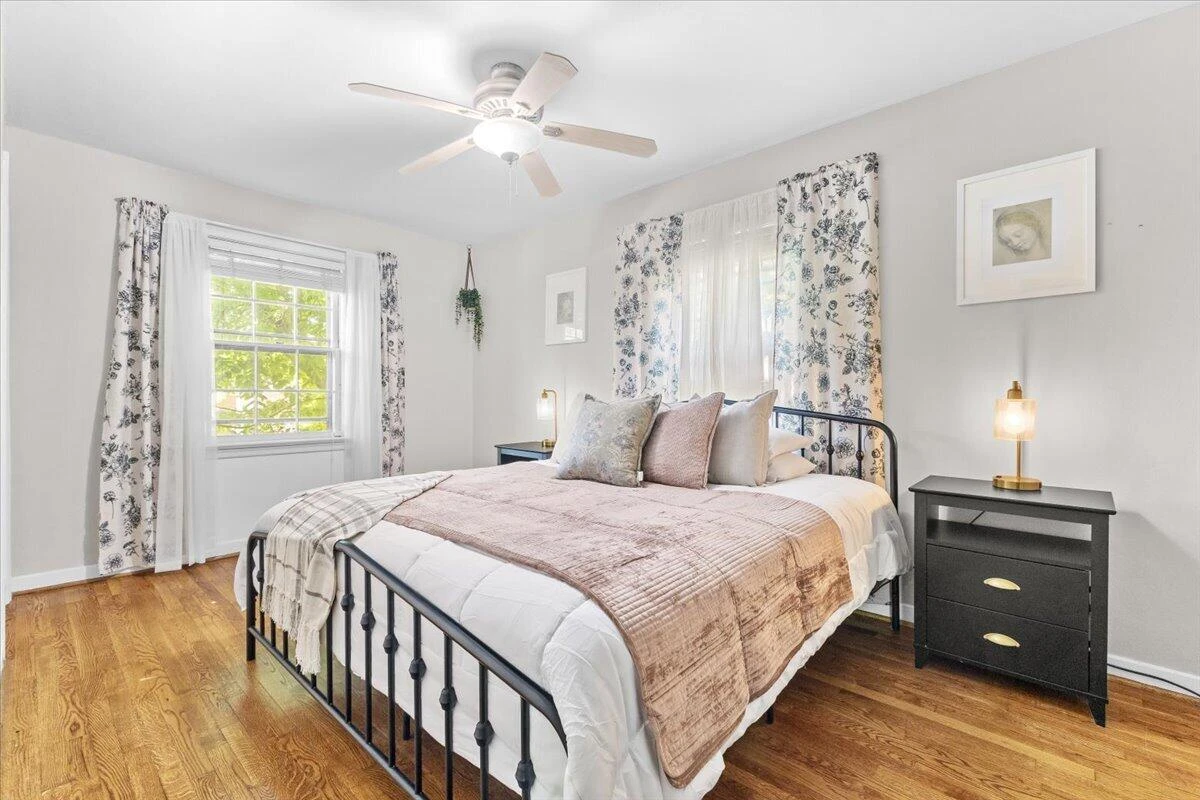 2529 Derwent DR - Photo 20
