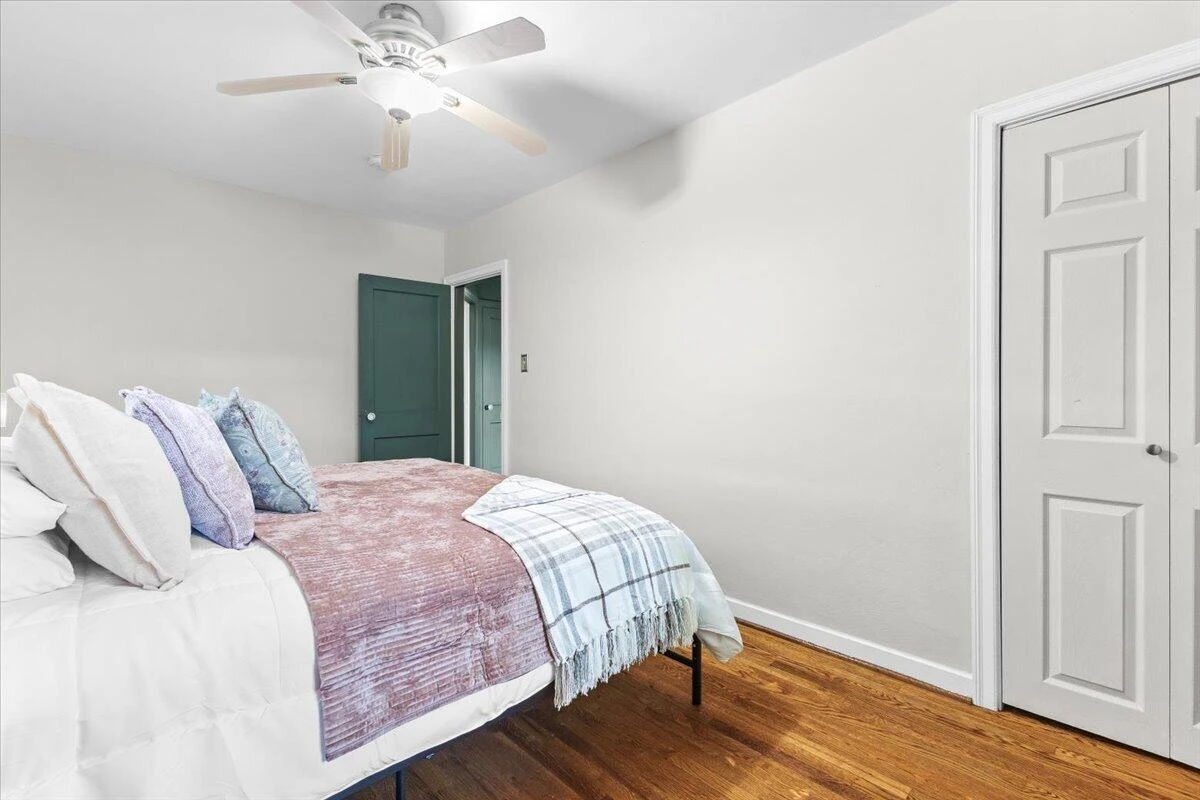 2529 Derwent DR - Photo 21
