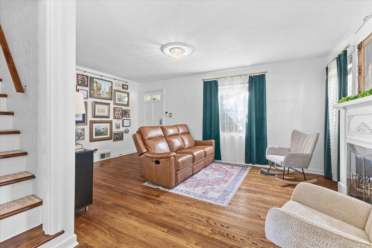 2529 Derwent DR - Photo 11