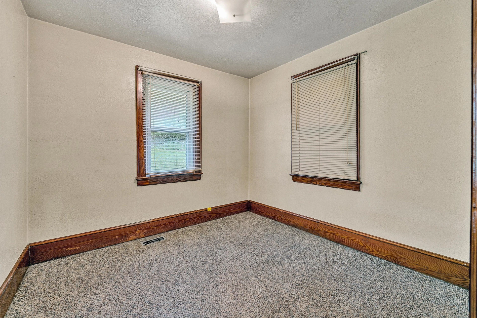 114 CHURCH ST - Photo 43