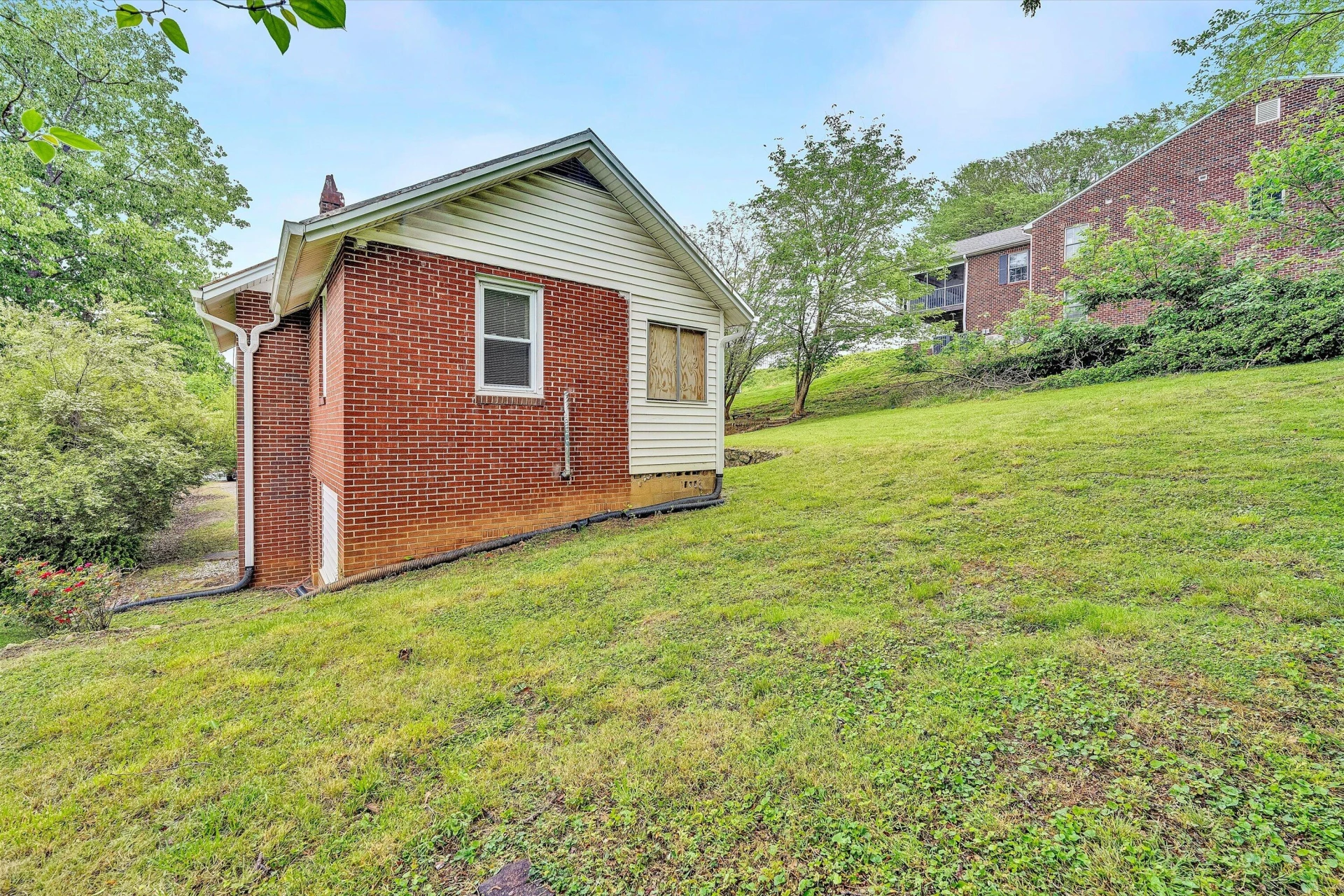 114 CHURCH ST - Photo 47