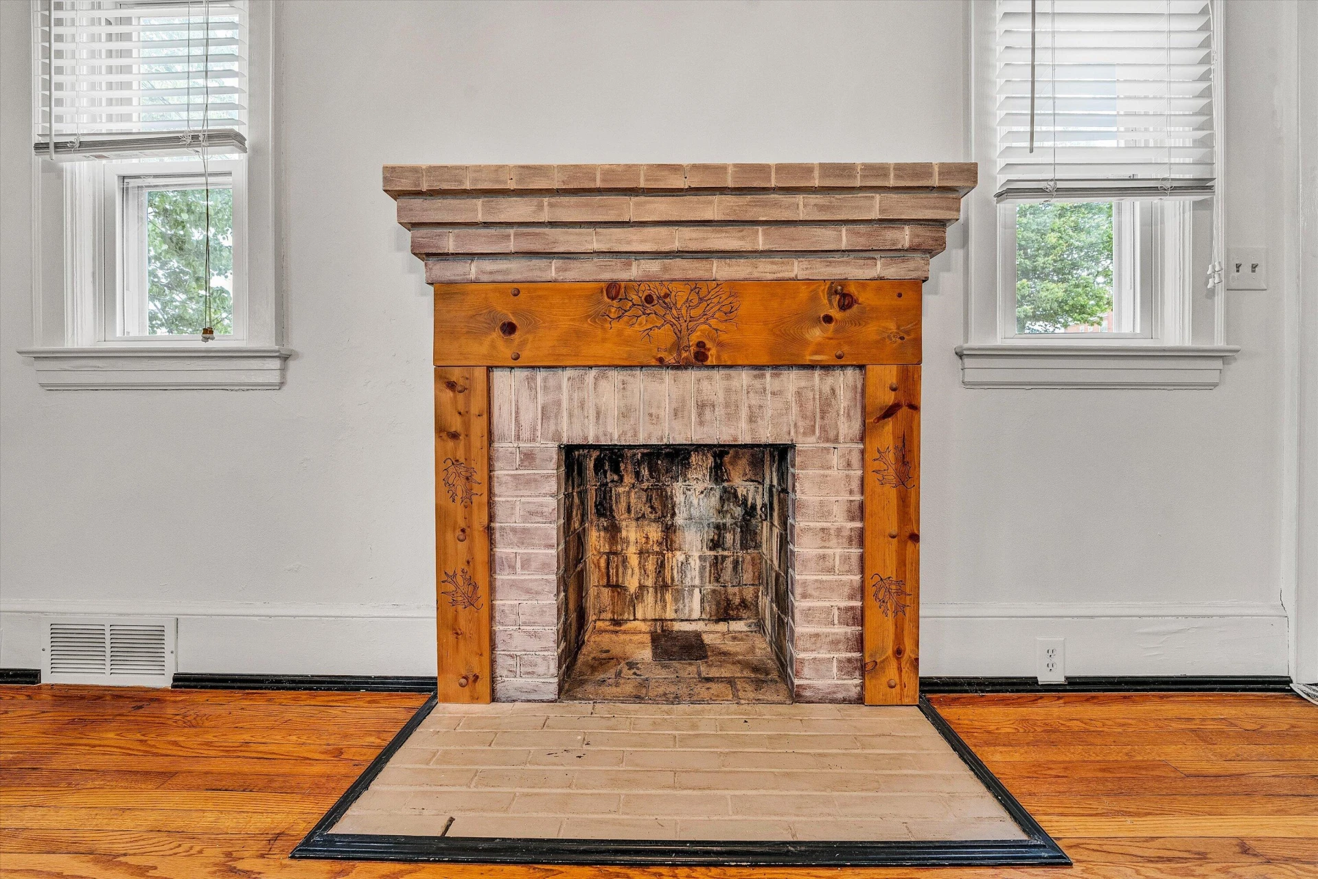 114 CHURCH ST - Photo 8