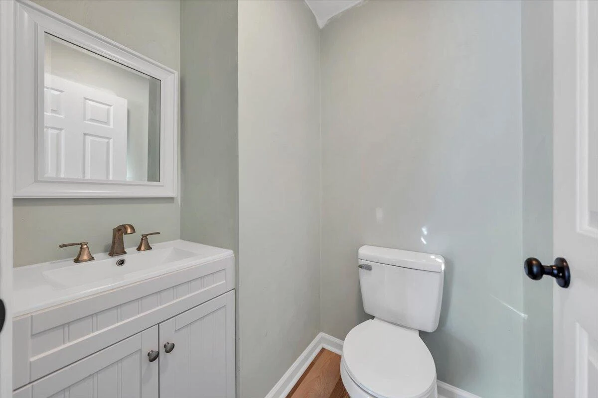 1611 Barton ST - Photo 13