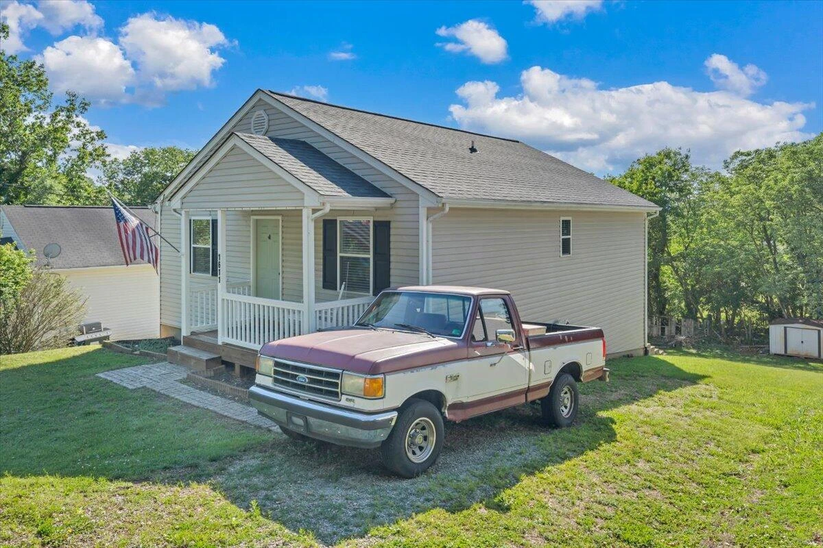 1611 Barton ST - Photo 24