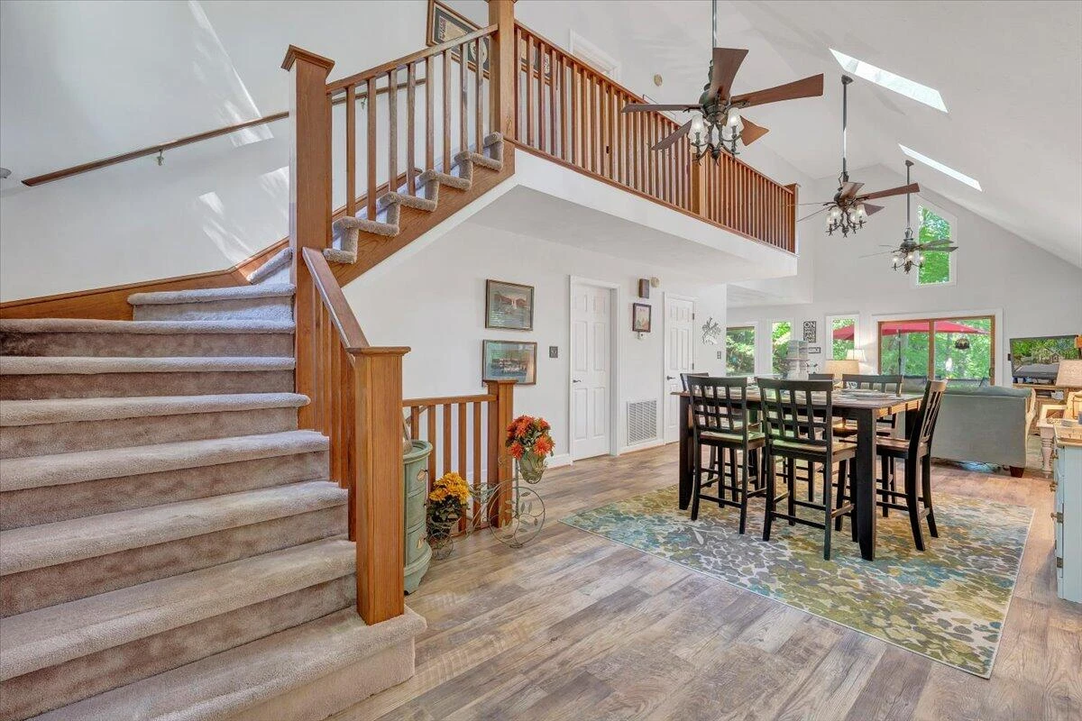 1101 ANGELA CT - Photo 10