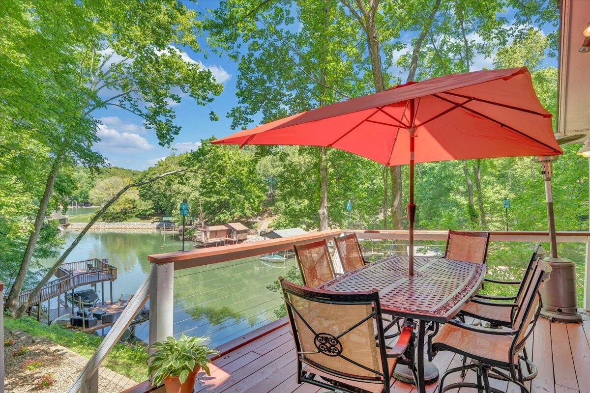 1101 ANGELA CT - Photo 21