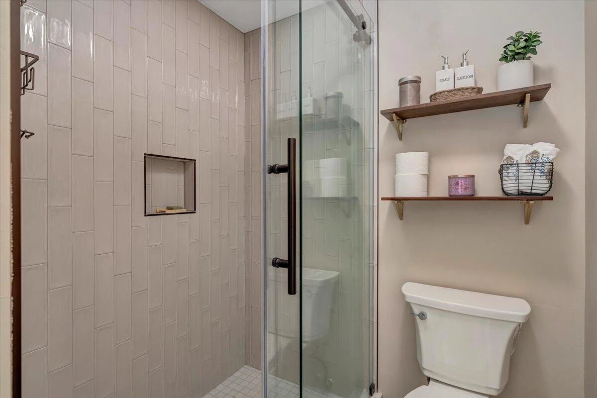 1101 ANGELA CT - Photo 25